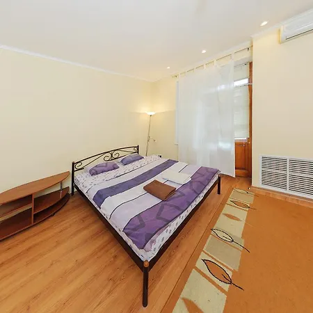 Апартаменти Hotrent Sity Studio Київ